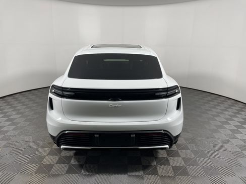 New 2025 Porsche Macan Turbo Electric image 6