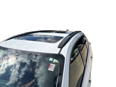 Used 2017 Chevrolet Traverse Premier FWD image 12