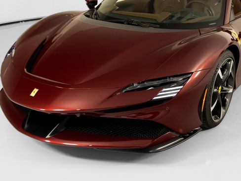 Certified 2025 Ferrari SF90 Spider AWD/4WD image 21