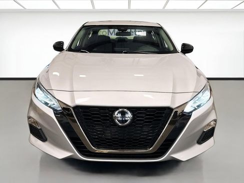 Used 2021 Nissan Altima 2.5 SR w/ SR Premium Package image 2