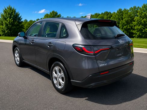 Used 2024 Honda HR-V LX image 4