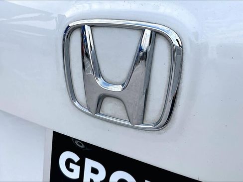 Used 2017 Honda Pilot Elite image 30