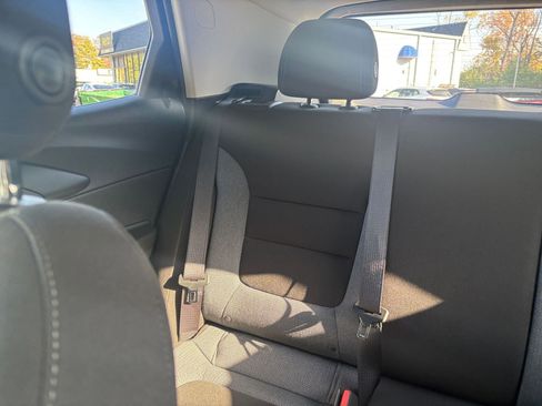 Used 2025 Chevrolet TrailBlazer LT image 37