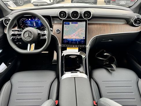 New 2025 Mercedes-Benz GLC 350e 4MATIC image 27