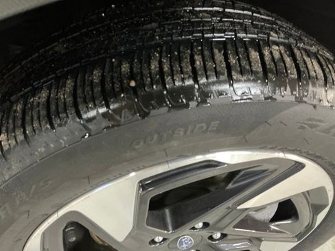 Certified 2025 Subaru Crosstrek 2.5i Limited image 13