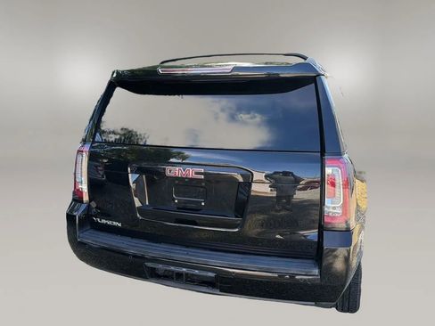 Used 2015 GMC Yukon SLT w/ Open Road Package AWD/4WD image 9