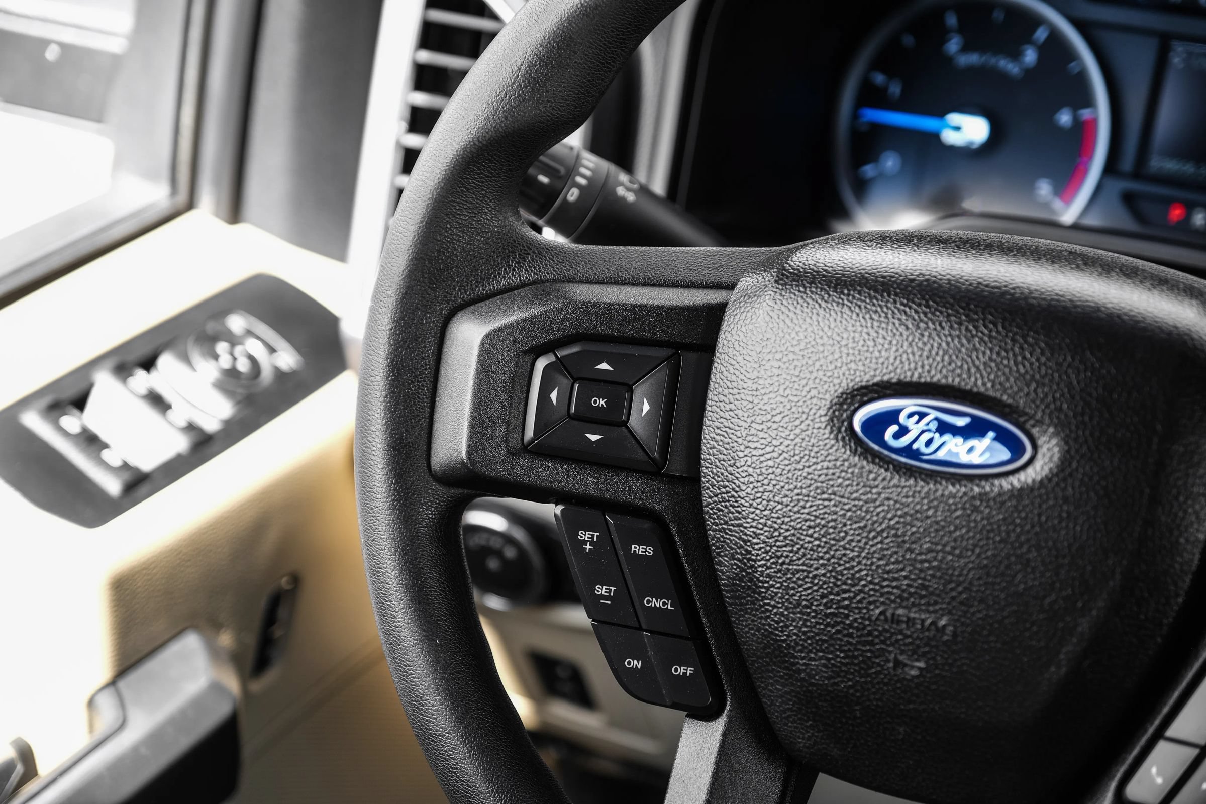 Used 2017 Ford F250 XLT w/ XLT Value Package AWD/4WD image 22