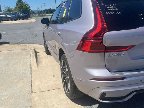 Used 2026 Volvo XC60 B5 Plus AWD/4WD image 6