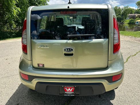Used 2012 Kia Soul FWD image 7