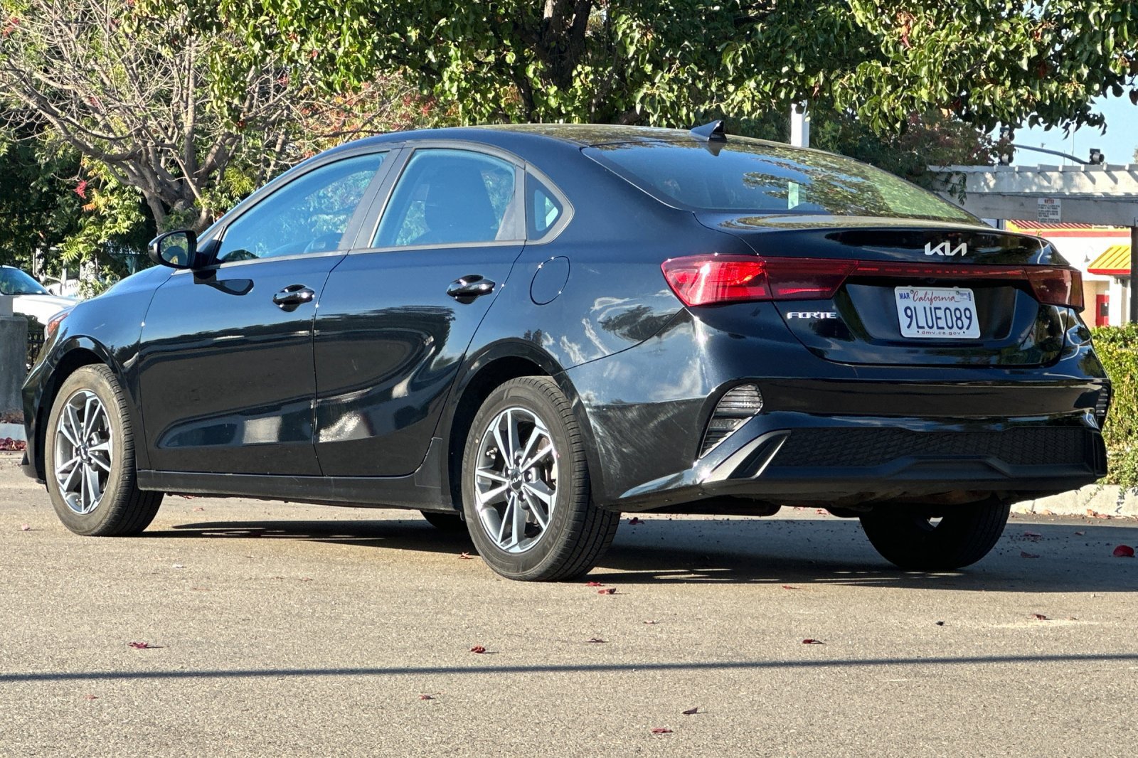 Used 2024 Kia Forte LXS FWD image 6