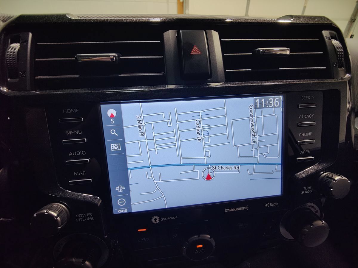 Used 2022 Toyota 4Runner TRD Off-Road Premium AWD/4WD image 49