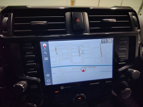 Used 2022 Toyota 4Runner TRD Off-Road Premium AWD/4WD image 49