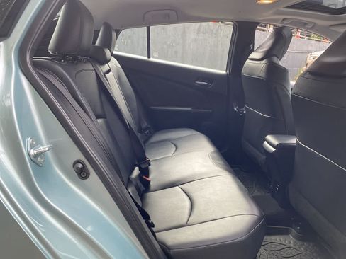 Used 2016 Toyota Prius Four w/ Advanced Technology Package FWD image 19