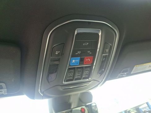 Used 2024 Jeep Grand Cherokee L Limited w/ Luxury Tech Group II image 31