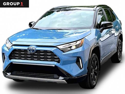 Used 2024 Toyota RAV4 XSE AWD/4WD image 1