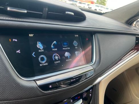 Used 2017 Cadillac XT5 Premium Luxury w/ Driver Assist Package image 22