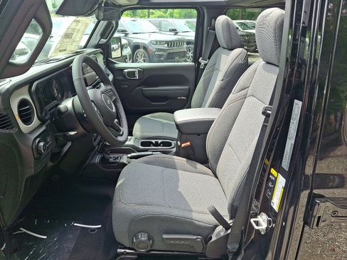 New 2025 Jeep Wrangler Sport S image 7