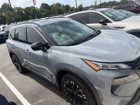 Used 2026 Nissan Rogue Dark Armor FWD image 9