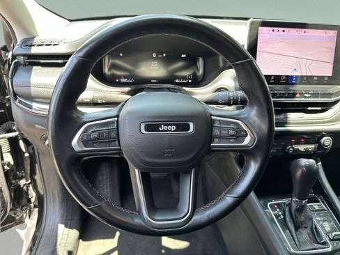 Used 2022 Jeep Compass Trailhawk w/ Trailhawk Elite Group AWD/4WD image 11