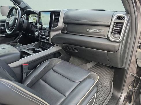 Used 2023 RAM 1500 Laramie AWD/4WD image 18