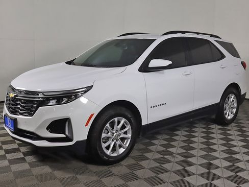 Used 2023 Chevrolet Equinox RS w/ LPO, Floor Liner Package image 7