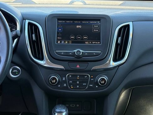 Used 2021 Chevrolet Equinox LT FWD image 17
