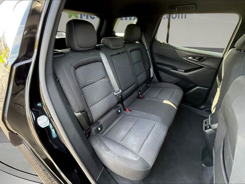Used 2025 Chevrolet Equinox LT AWD/4WD image 24