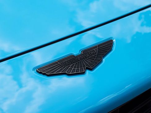 Used 2021 Aston Martin DBX AWD/4WD image 15