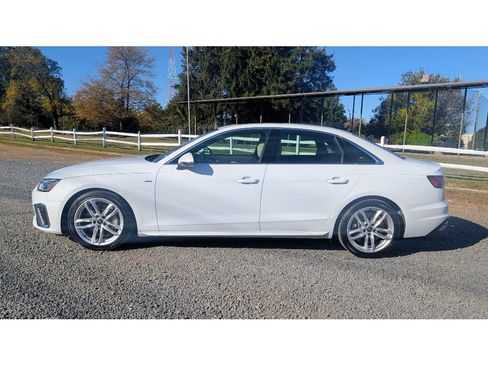 Used 2022 Audi A4 2.0T Premium Plus image 4