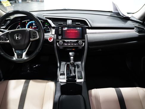 Used 2019 Honda Civic EX-L image 10