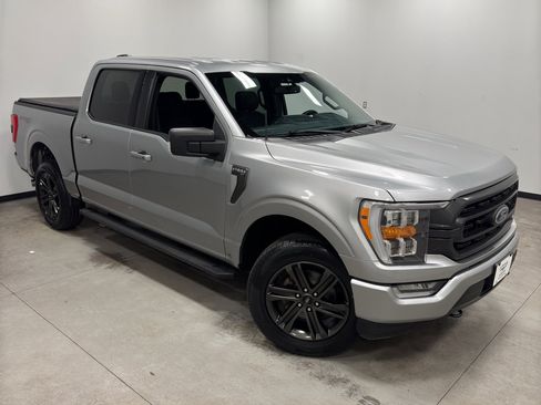 Certified 2021 Ford F150 XLT w/ Equipment Group 302A High image 30