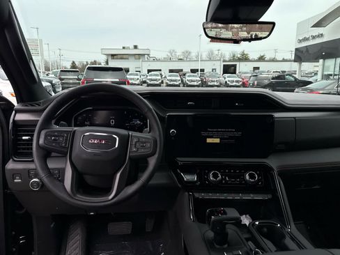 New 2026 GMC Sierra 1500 AT4 w/ Technology Package AWD/4WD image 15