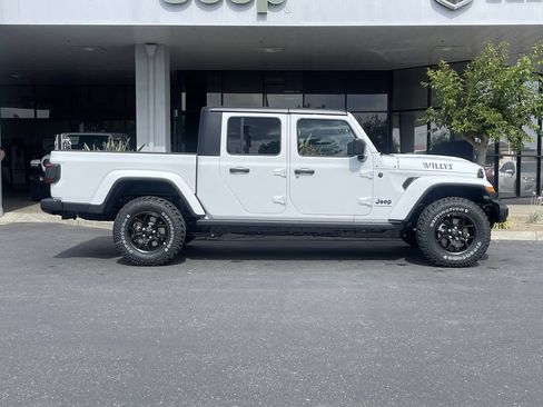 New 2026 Jeep Gladiator Mojave AWD/4WD image 3