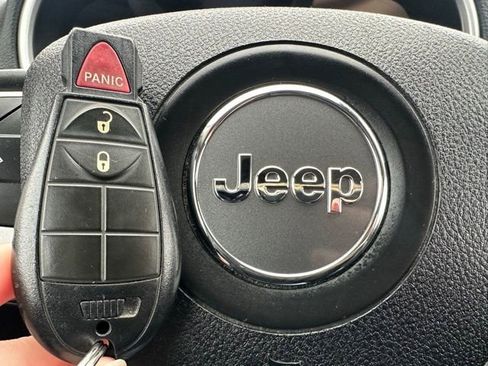 Used 2015 Jeep Cherokee Trailhawk w/ Leather Interior Group image 43