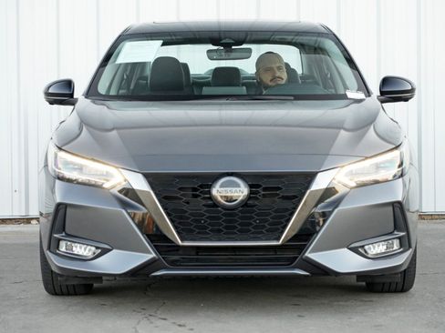 Used 2023 Nissan Sentra SR w/ SR Premium Package FWD image 6