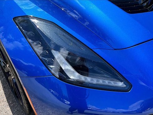 Used 2019 Chevrolet Corvette Stingray Coupe w/ 1LT RWD image 25