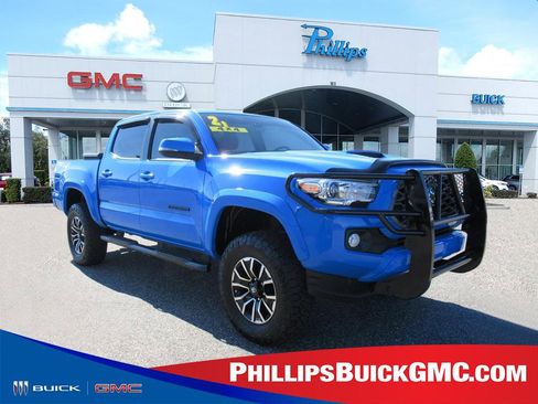 Used 2021 Toyota Tacoma TRD Sport image 1