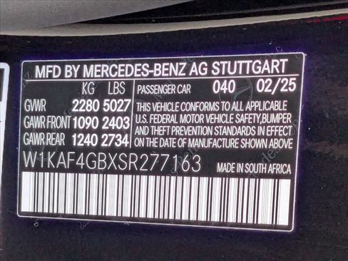 Used 2025 Mercedes-Benz C 300 Sedan image 25