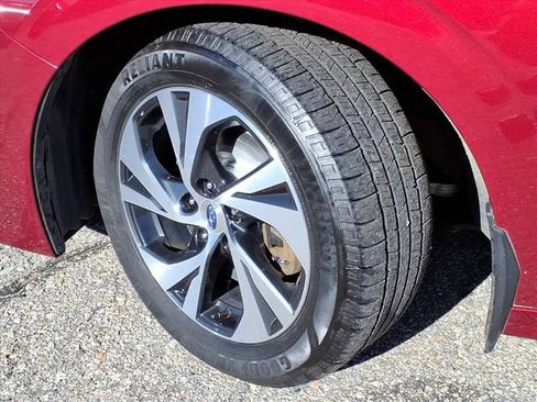 Used 2022 Subaru Legacy Premium image 4