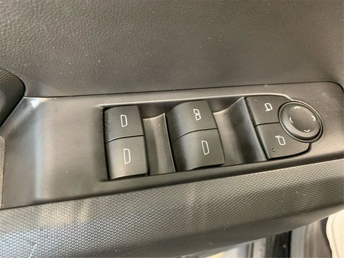 Used 2023 Chevrolet Colorado Trail Boss w/ Technology Package image 29