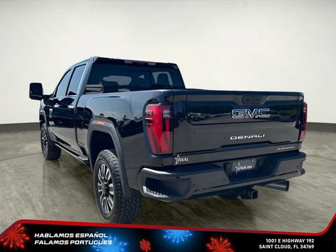 Used 2025 GMC Sierra 2500 Denali Ultimate w/ Max Trailering Package AWD/4WD image 3