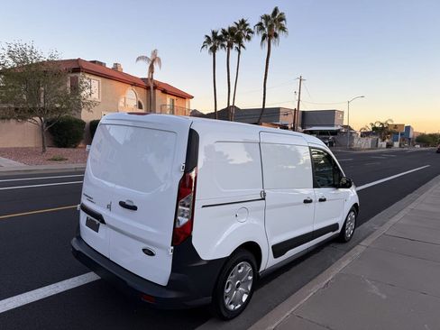 Used 2015 Ford Transit Connect XL image 4