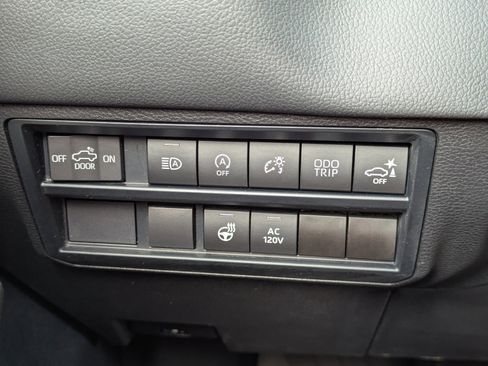 Used 2023 Toyota Tundra Limited image 32