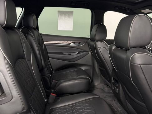 Used 2023 Buick Enclave Avenir w/ Avenir Technology Package AWD/4WD image 32