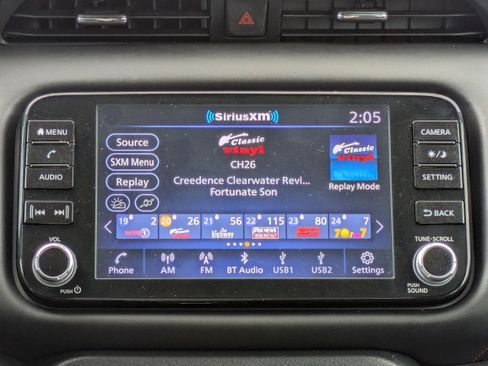 Used 2021 Nissan Kicks SR FWD image 18