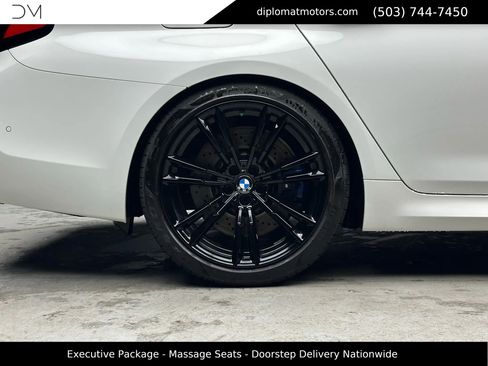 Used 2019 BMW M5 w/ Executive Package image 39