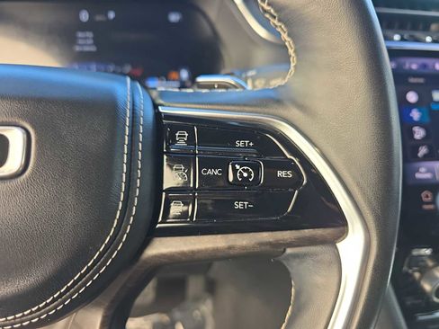 Used 2022 Jeep Grand Cherokee L Overland image 21