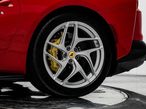 Used 2018 Ferrari 812 Superfast image 93