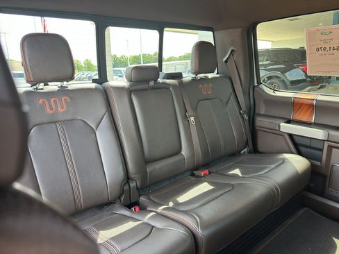 Used 2017 Ford F250 King Ranch w/ FX4 Off-Road Package AWD/4WD image 38
