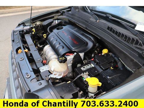 Used 2016 Jeep Renegade Trailhawk w/ Premium Trailhawk Package image 32